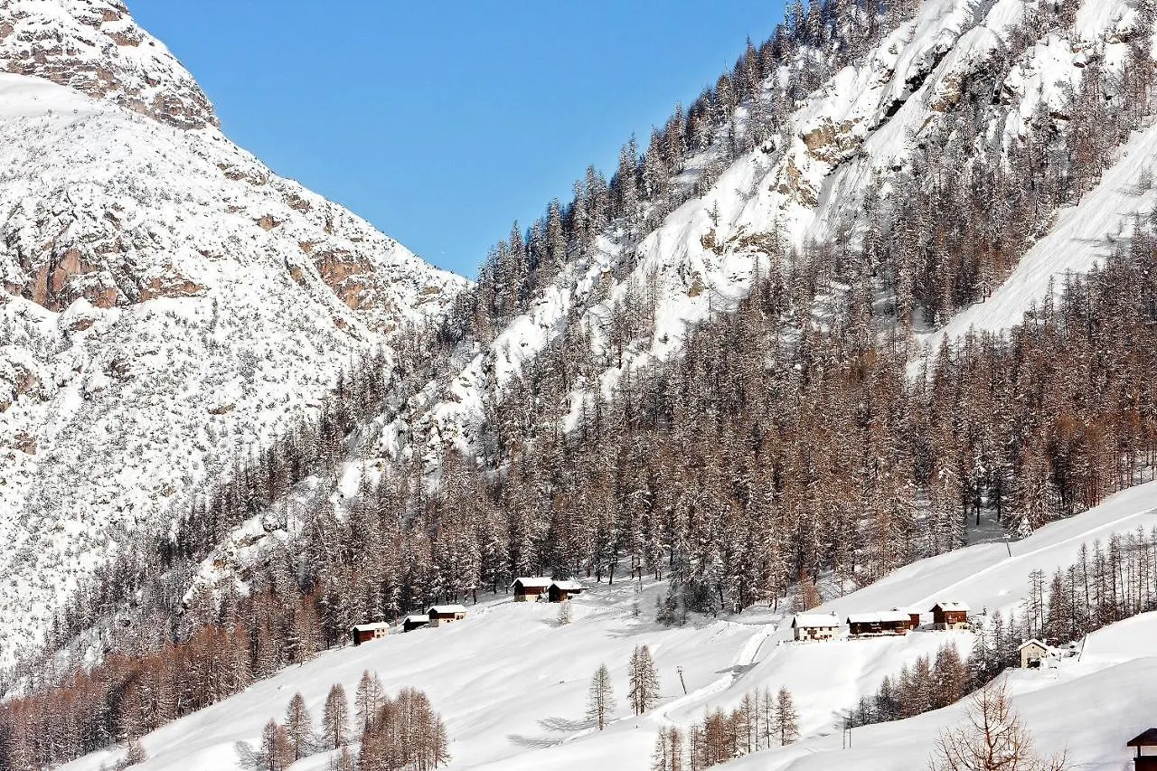 Baita sulle Alpi Livigno 0*,